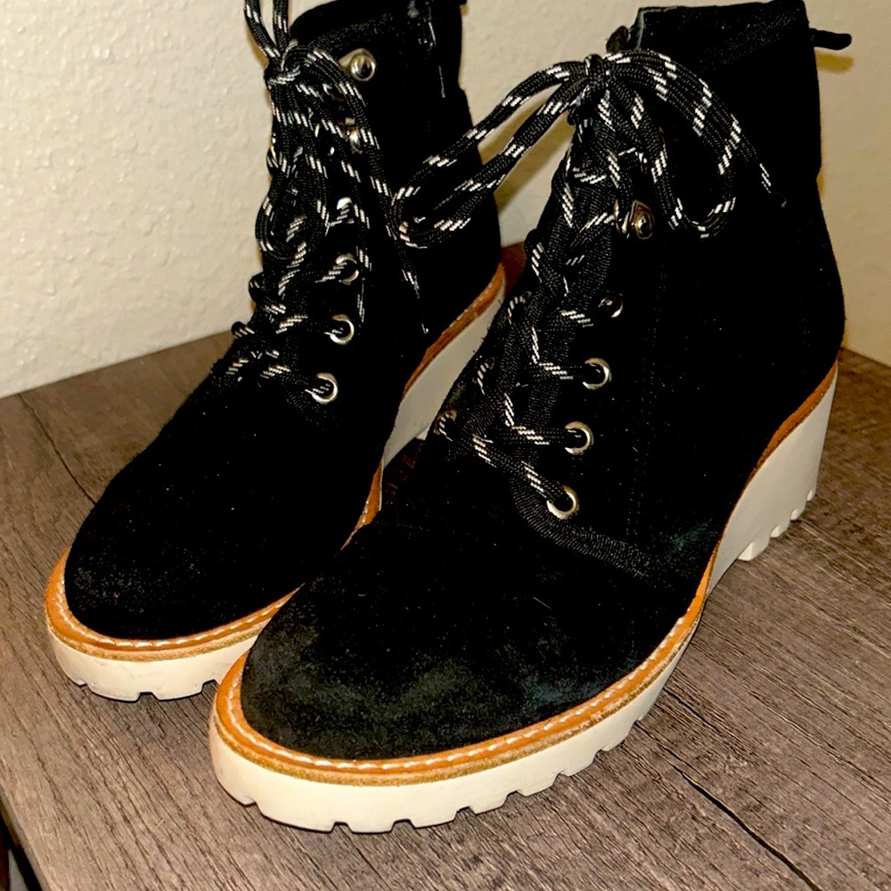 Heel ankle boots SOLD